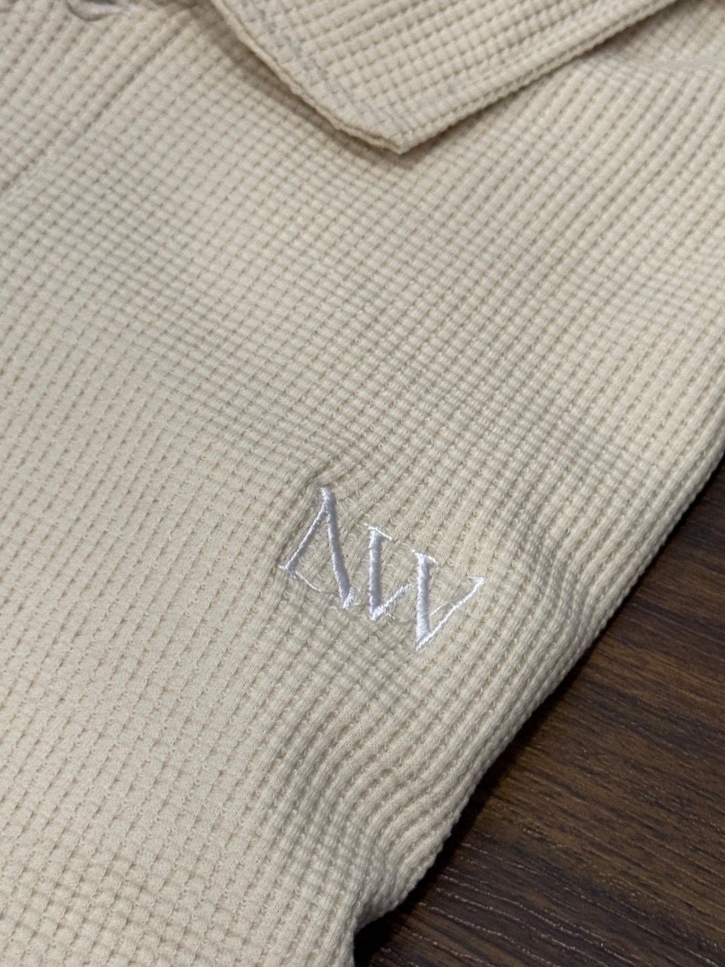 WAFFLE KNIT POLO - BEIGE